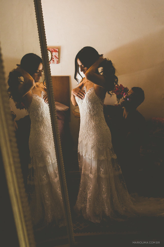 Fotografia de vestido de noiva feito pela Estilista Yolan Cris – Casamarela Noivas