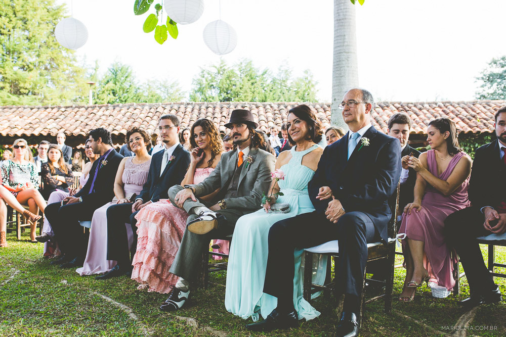Convidados assistindo o casamento na Fazenda das Cabras