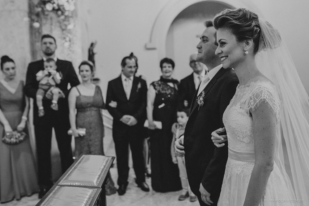 Retrato de noivos e padrinhos na Igreja São José do Jardim Europa