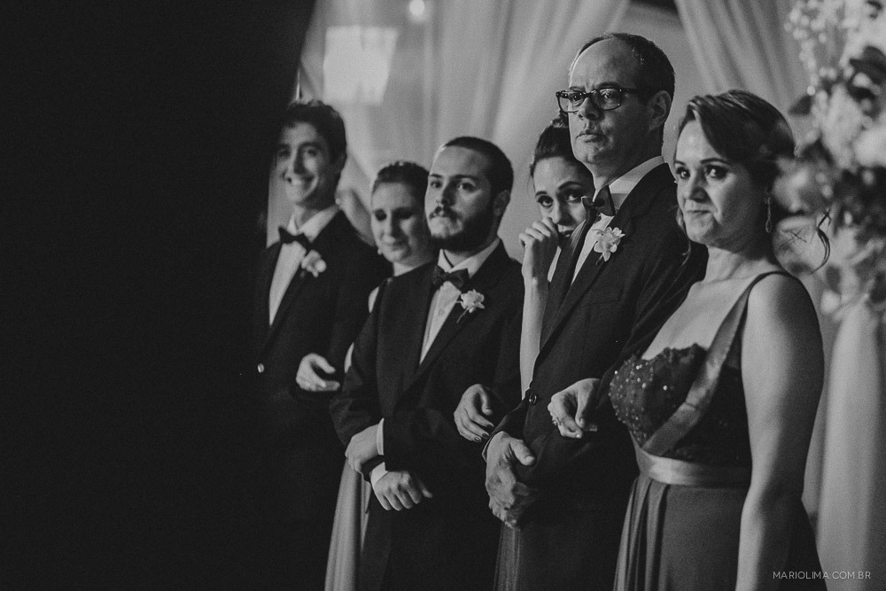 Fotografia de padrinhos no cerimônia de casamento no Buffet Colonial 