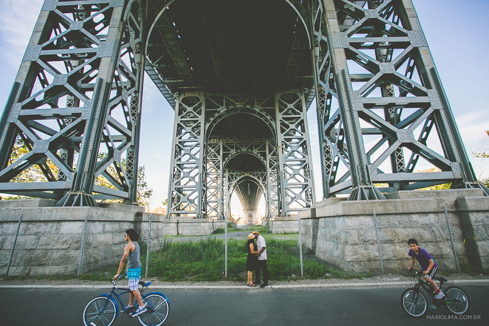Retrato de casal se beijando em New York