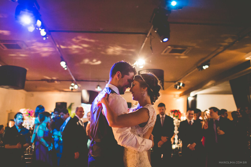 Dança dos noivos no Traffô Eventos