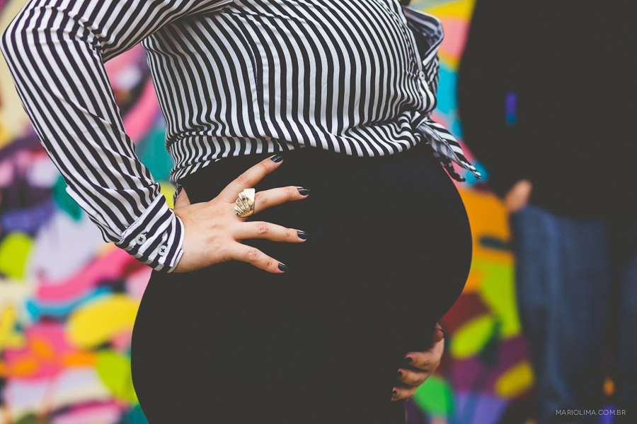 Fotografia de barriga de gravida em Beco do Batman
