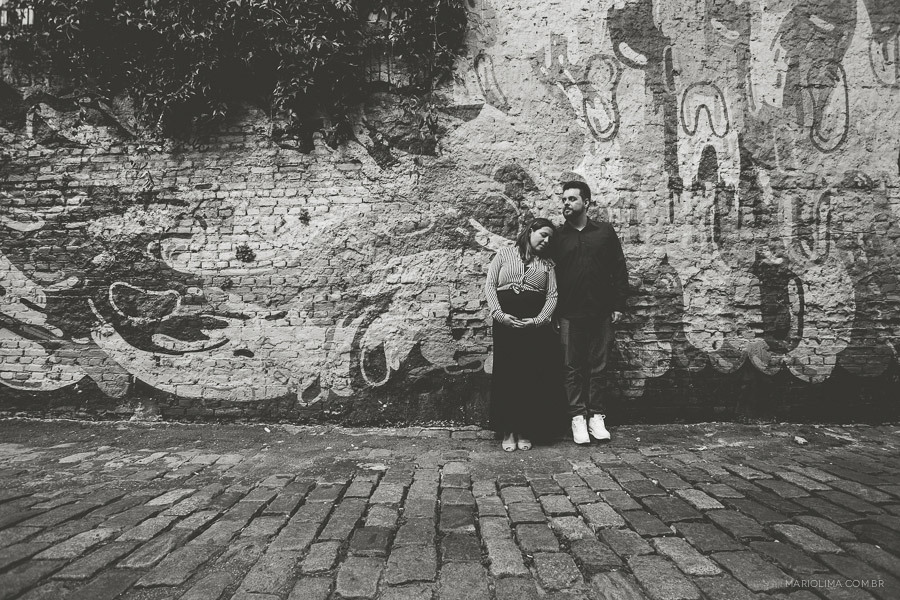 Fotografia de pai e gravida no Beco do Batman