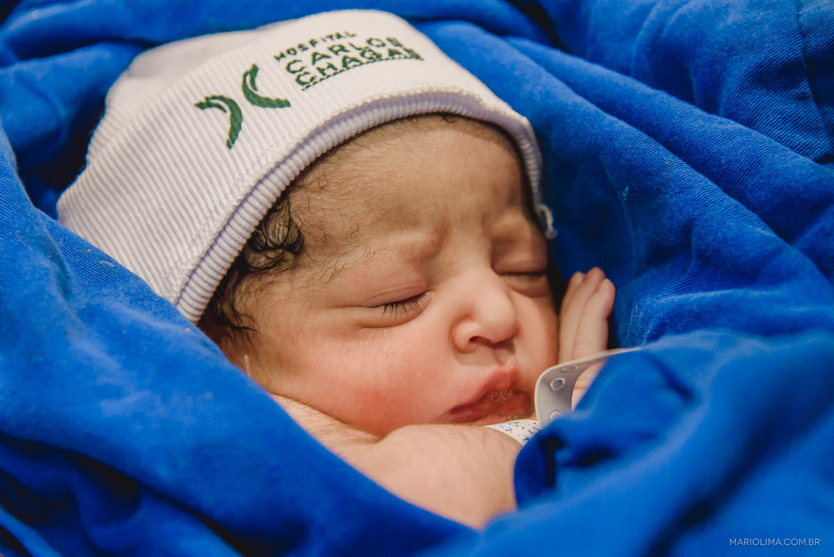 fotografia de parto na maternidade carlos chagas em guarulhos