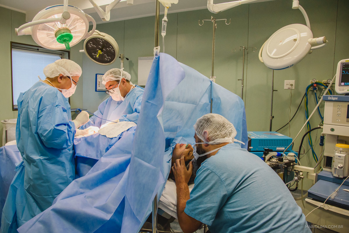 fotografia de parto na maternidade carlos chagas em guarulhos