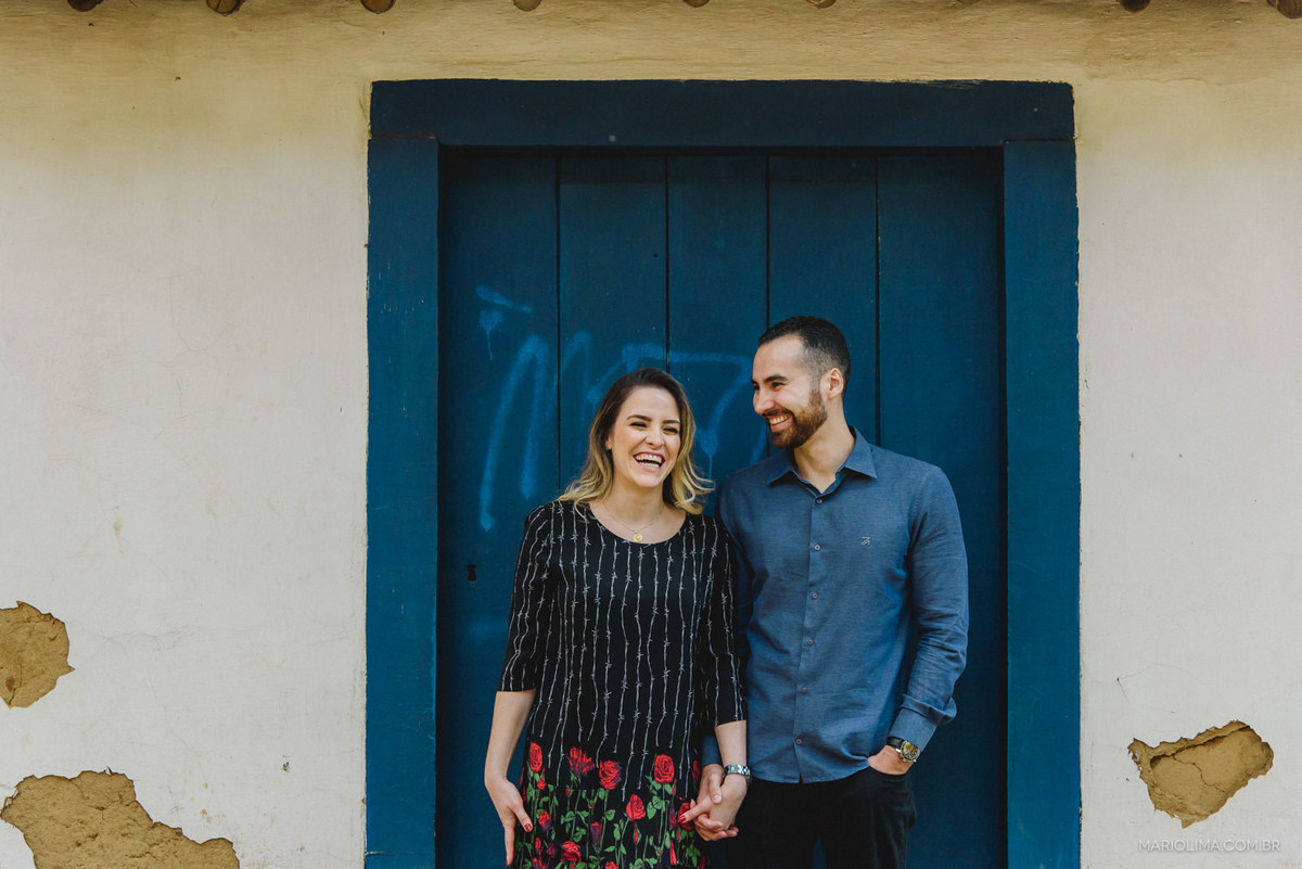 noivos em ensaio pré-casamento no parque da independencia em sp
