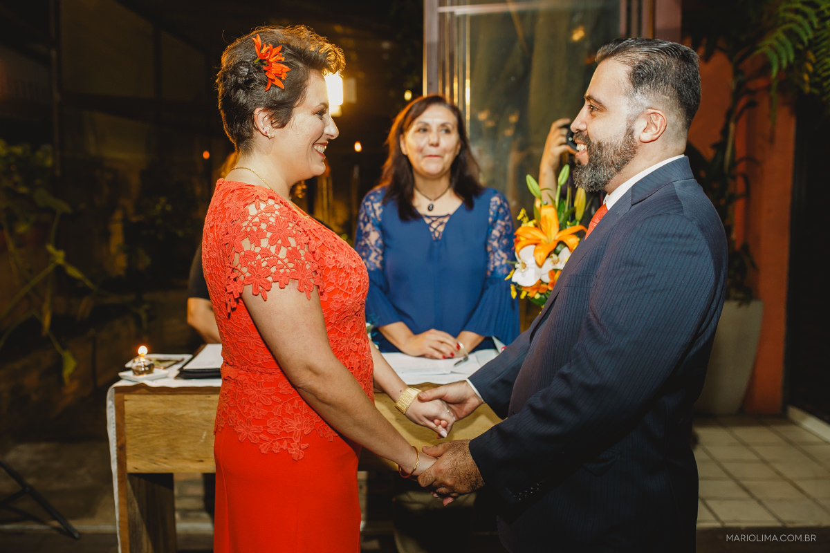 votos dos noivos em mini wedding no restaurnate ecully