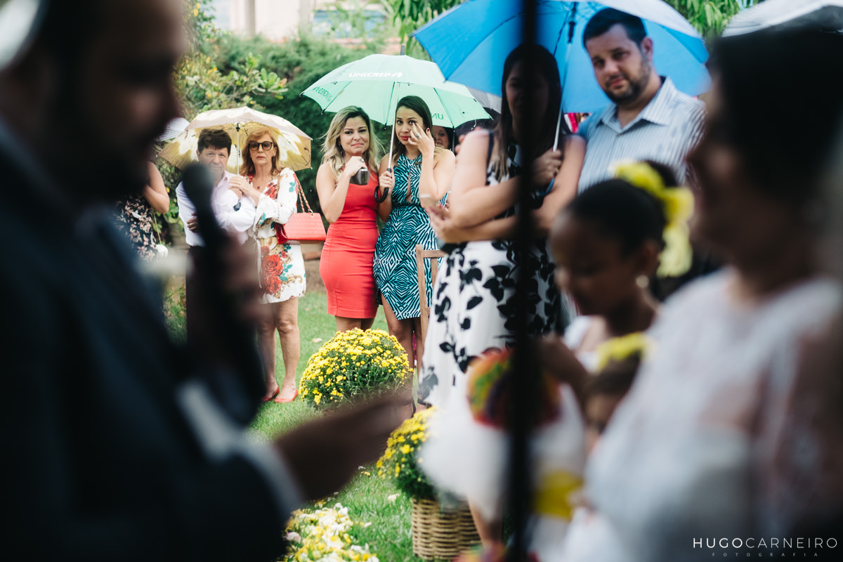 convidados emocionados