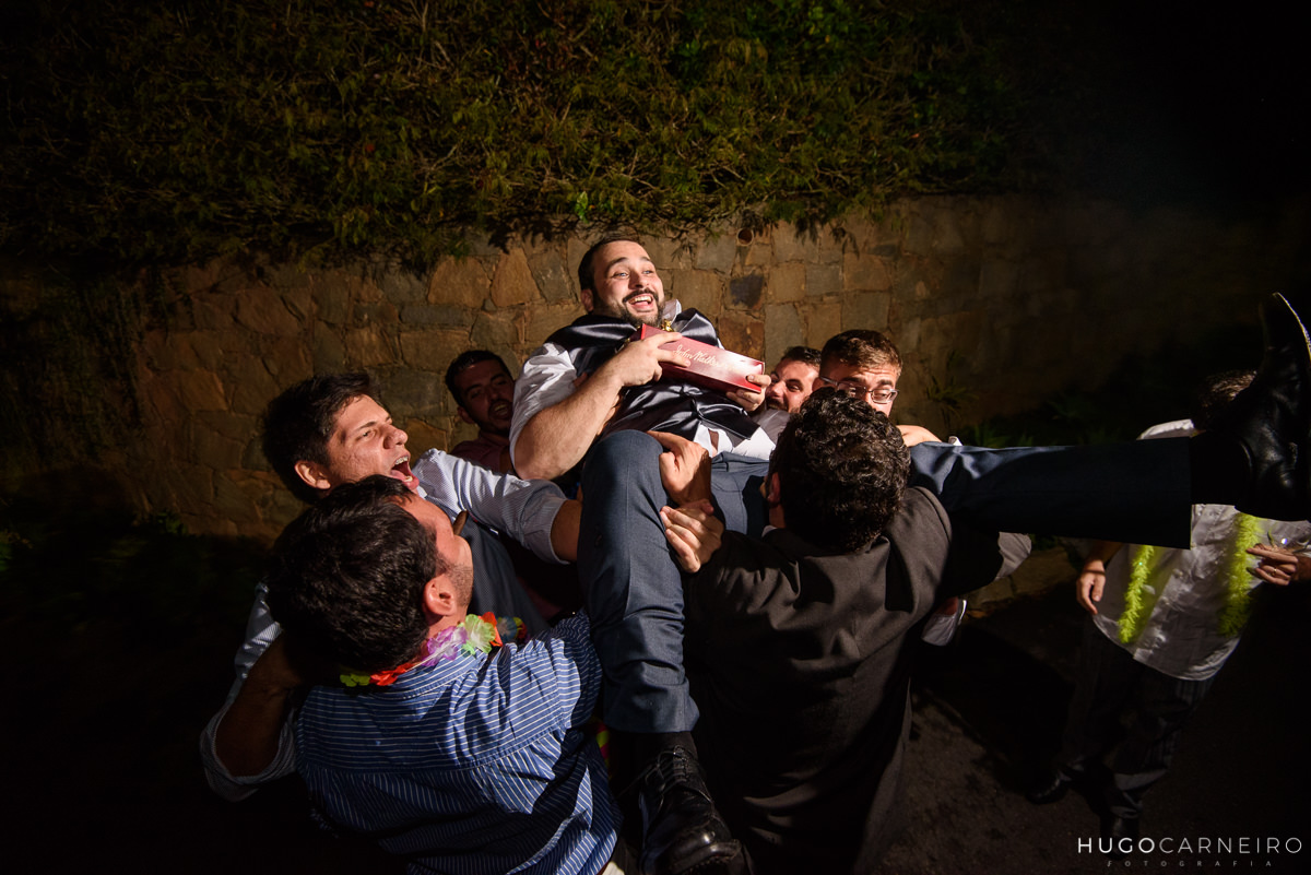 jogando o noivo pro alto