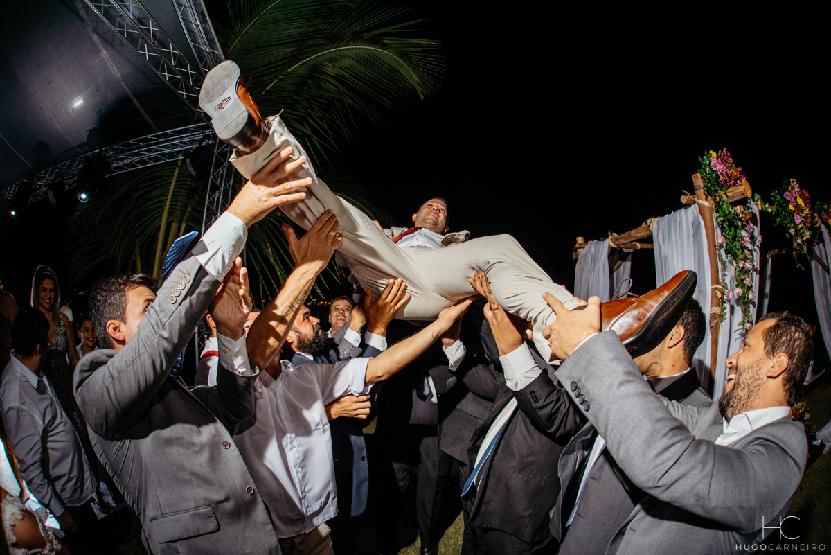 Noivo com os padrinhos