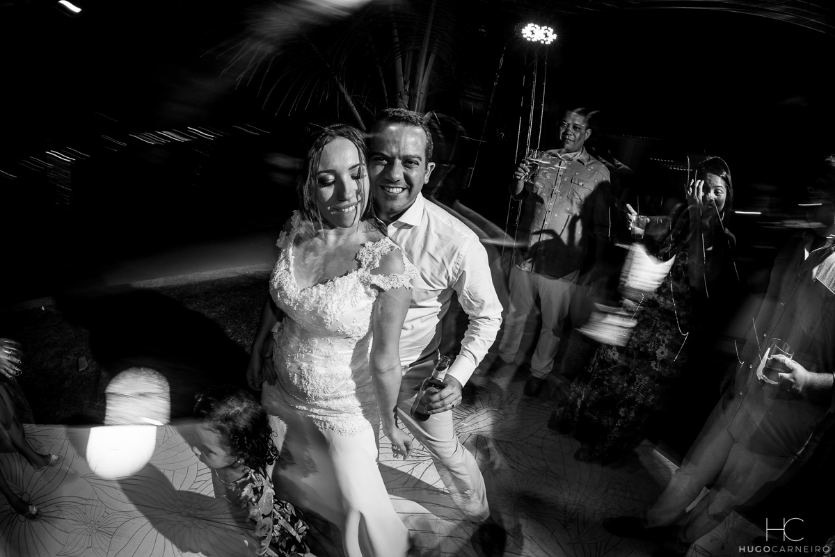 Noivos dançando