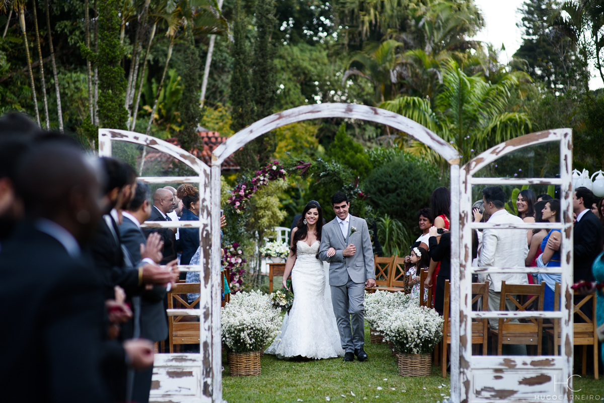fotos de noivos na cerimônia