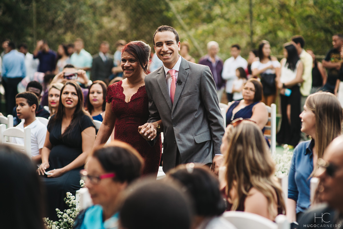 Noivo Entrando no Altar