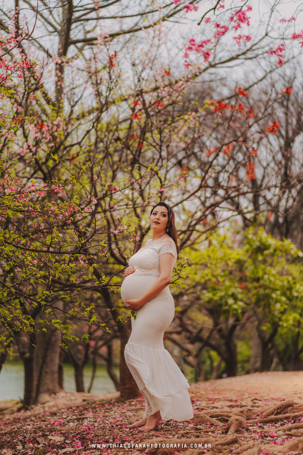 ensaio gestante externo, ibiraquera, são paulo, vestido bege, cerejeiras jardim