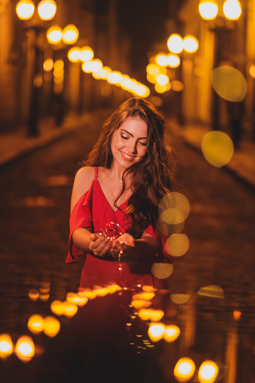 ensaio externo 15 anos, em santos, bolsa do café, vestido vermelho, sparkles, luz de fada