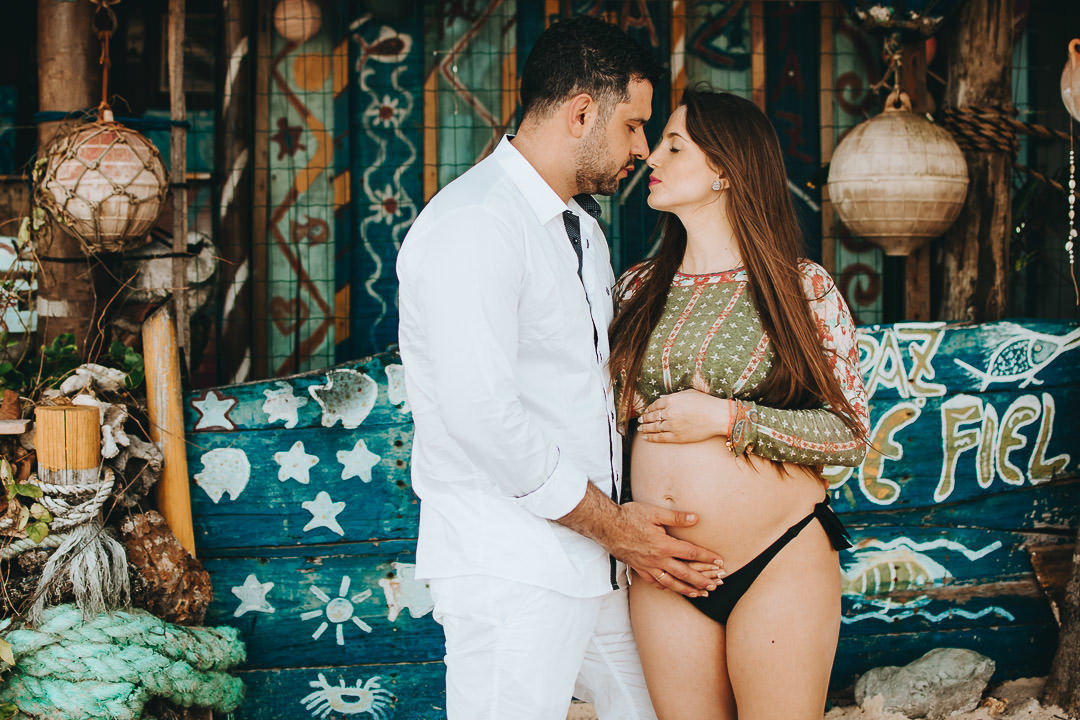 ensaio de casal na praia porto seguro - ensaio gestante em porto seguro - pre wedding porto seguro - fotografo em trancoso - fotografo porto seguro - gestante - ensaio em arraial dajuda - fotografo em arraial dajuda - ensiao gestante na praia em arraialda