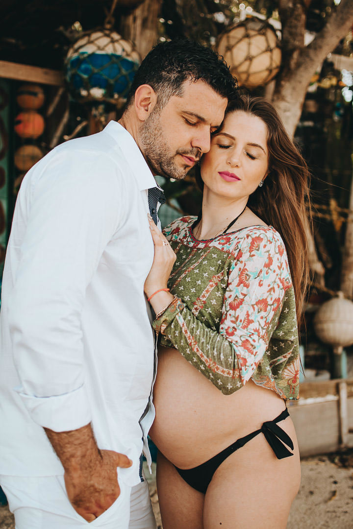 ensaio de casal na praia porto seguro - ensaio gestante em porto seguro - pre wedding porto seguro - fotografo em trancoso - fotografo porto seguro - gestante - ensaio em arraial dajuda - fotografo em arraial dajuda - ensiao gestante na praia em arraialda