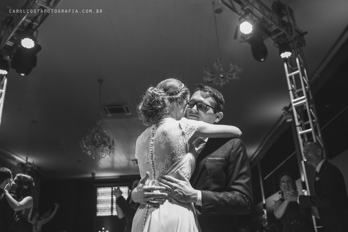 fotografia casamento praia do rosa joinville chapecó familia jaragua do sul curitiba blumenau itajai itapema bombinhas case de dia casal governador celso ramos campo alegre casa suiça rudinick v12