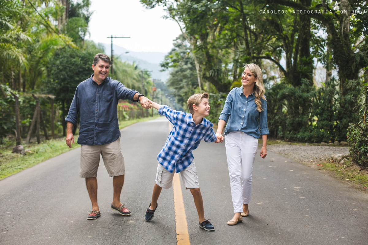brasilian destination photographer, carol costa, carol costa fotografia, carol costa photography, casal, criança, destination photographer, destination wedding, ensaio externo, ensaio familia, ensaio familia joinville, ensaio fotografico estrada bo