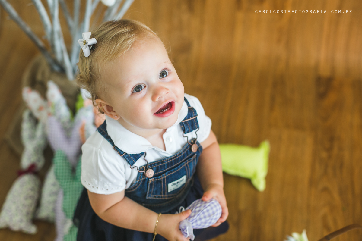 ensaio infantil, ensaio pascoa, joinville, ensaio criança. criança, coelho, foots pascoa, ensaio pascoa, ensaio pascoa joinville, cenario pascoa, carol costa fotografia, carol costa, fotografia