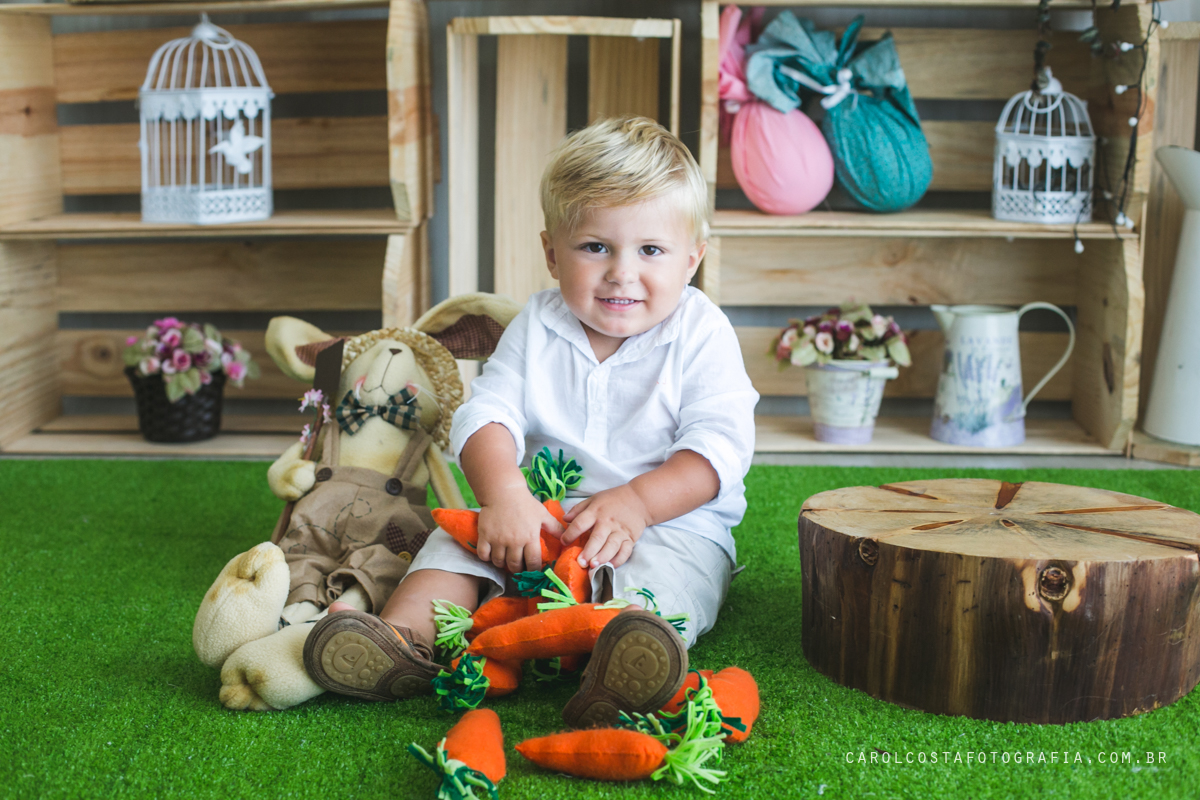 ensaio infantil, ensaio pascoa, joinville, ensaio criança. criança, coelho, foots pascoa, ensaio pascoa, ensaio pascoa joinville, cenario pascoa, carol costa fotografia, carol costa, fotografia