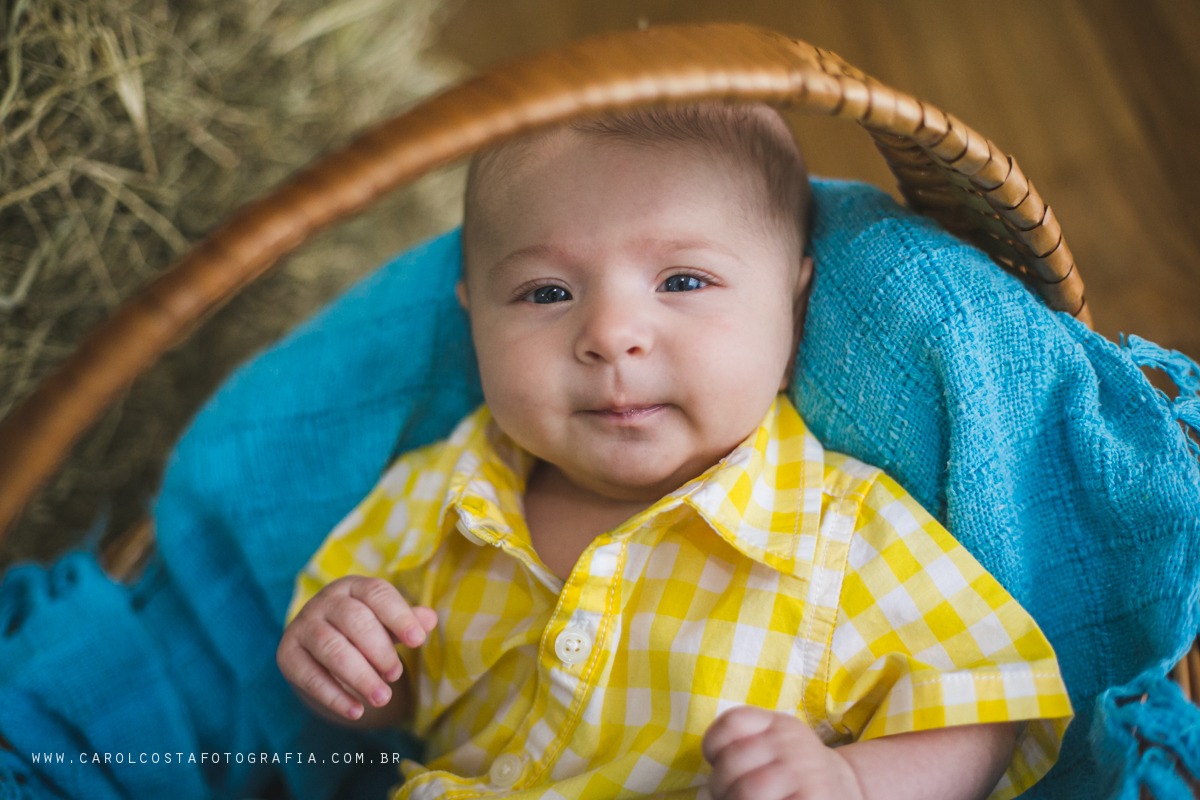 ensaio infantil, joinville, ensaio criança. criança, carol costa fotografia, carol costa, fotografia, acompanhamento infantil, festa junina, ensaio caipira