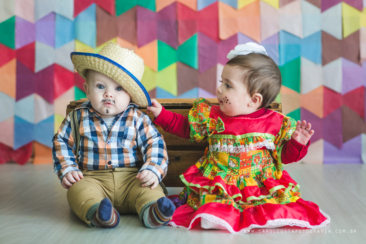 ensaio infantil, joinville, ensaio criança. criança, carol costa fotografia, carol costa, fotografia, acompanhamento infantil, festa junina, ensaio caipira