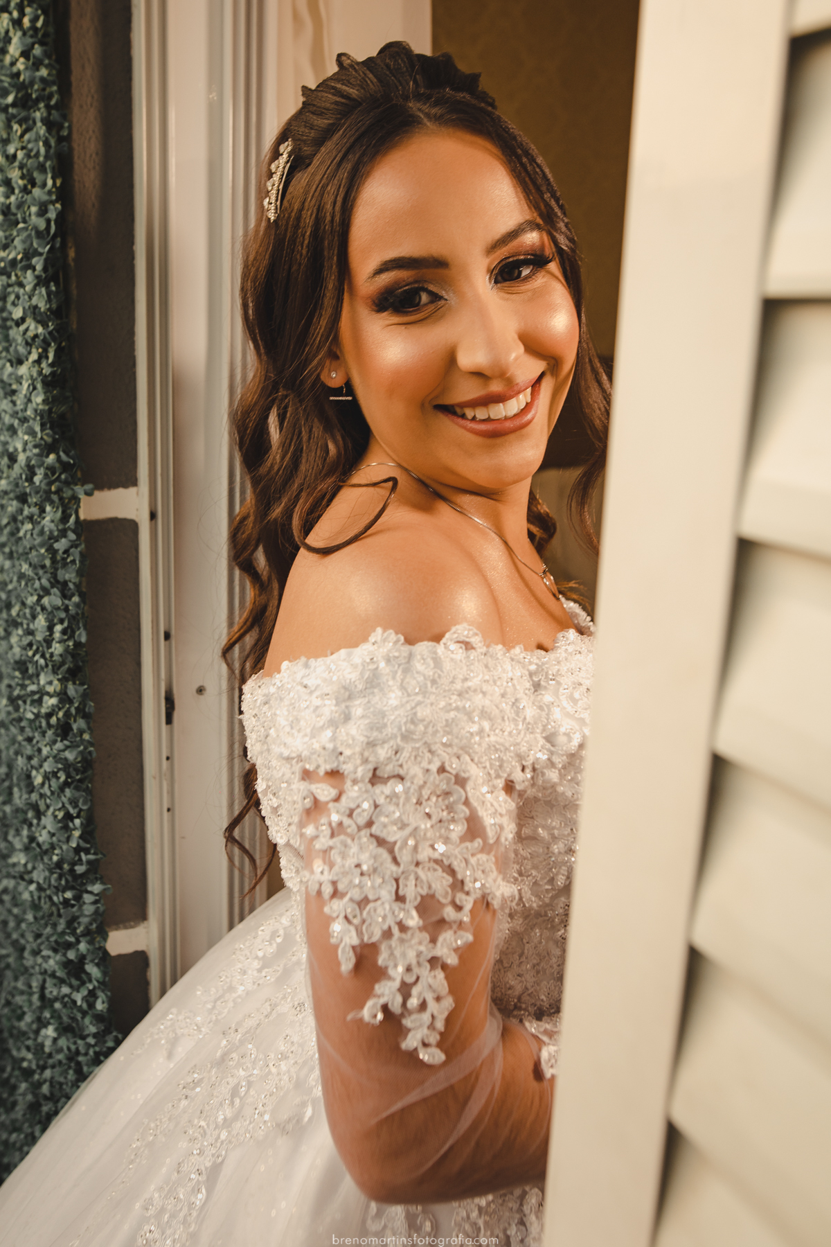 beatriz-e-henrique-casamento-cristiane-bastos-atelie-sao-bernardo-do-campo-avenida-renata-258-vila-formosa-espaco-mansao-o-casarao-breno-martins-fotografia