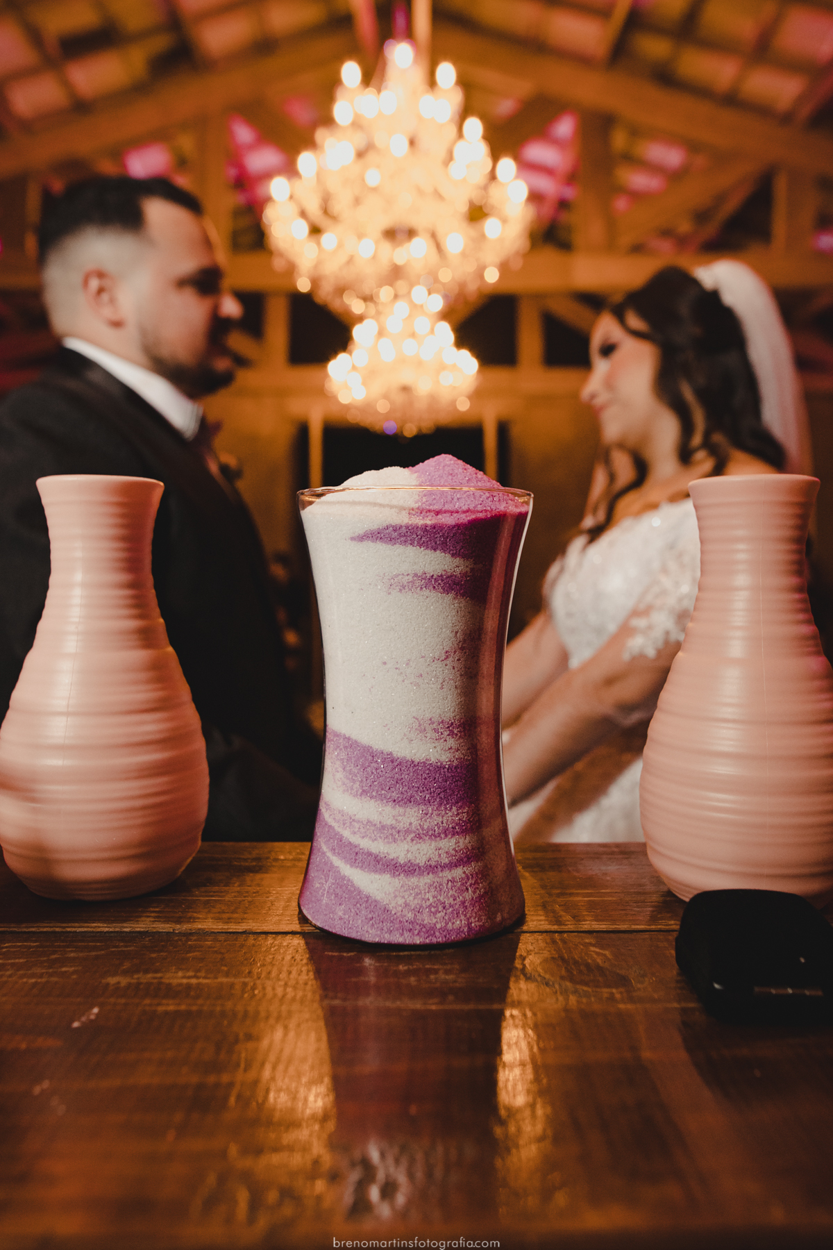 beatriz-e-henrique-casamento-cristiane-bastos-atelie-sao-bernardo-do-campo-avenida-renata-258-vila-formosa-espaco-mansao-o-casarao-breno-martins-fotografia