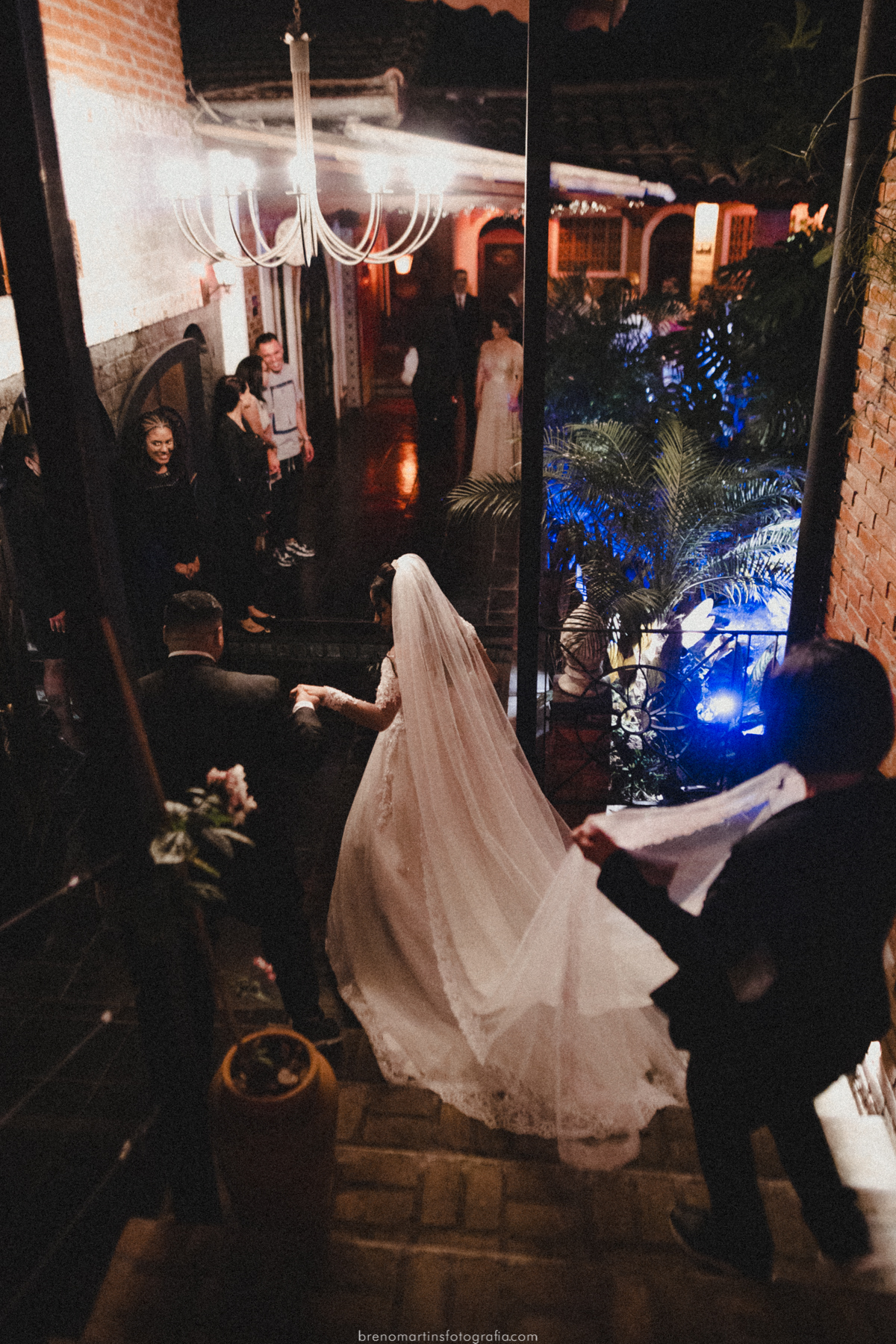 beatriz-e-henrique-casamento-cristiane-bastos-atelie-sao-bernardo-do-campo-avenida-renata-258-vila-formosa-espaco-mansao-o-casarao-breno-martins-fotografia