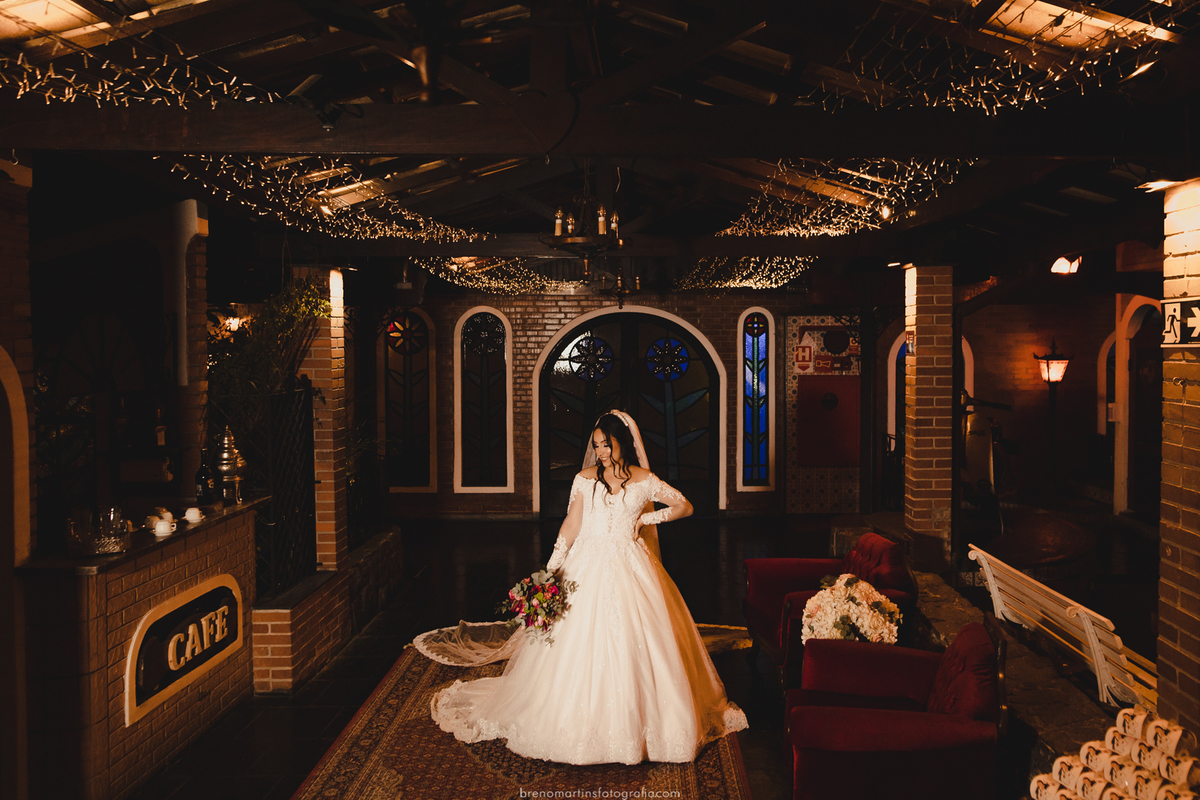 beatriz-e-henrique-casamento-cristiane-bastos-atelie-sao-bernardo-do-campo-avenida-renata-258-vila-formosa-espaco-mansao-o-casarao-breno-martins-fotografia