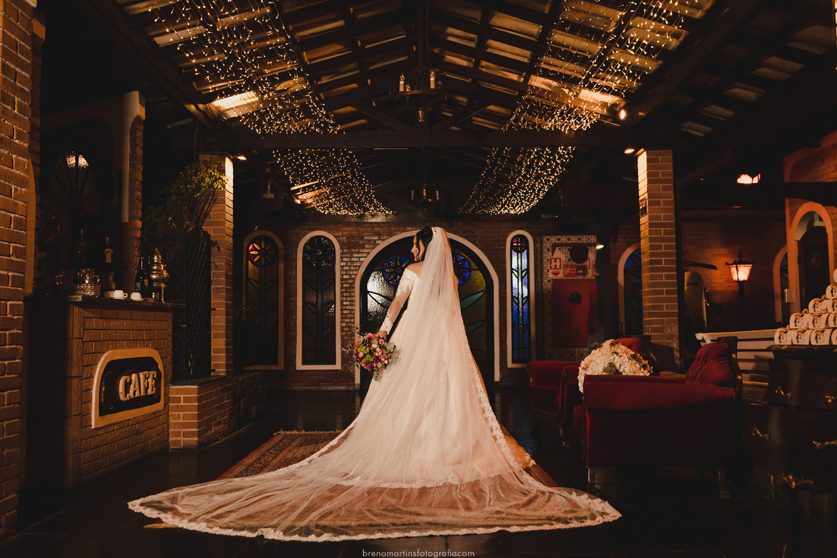 beatriz-e-henrique-casamento-cristiane-bastos-atelie-sao-bernardo-do-campo-avenida-renata-258-vila-formosa-espaco-mansao-o-casarao-breno-martins-fotografia