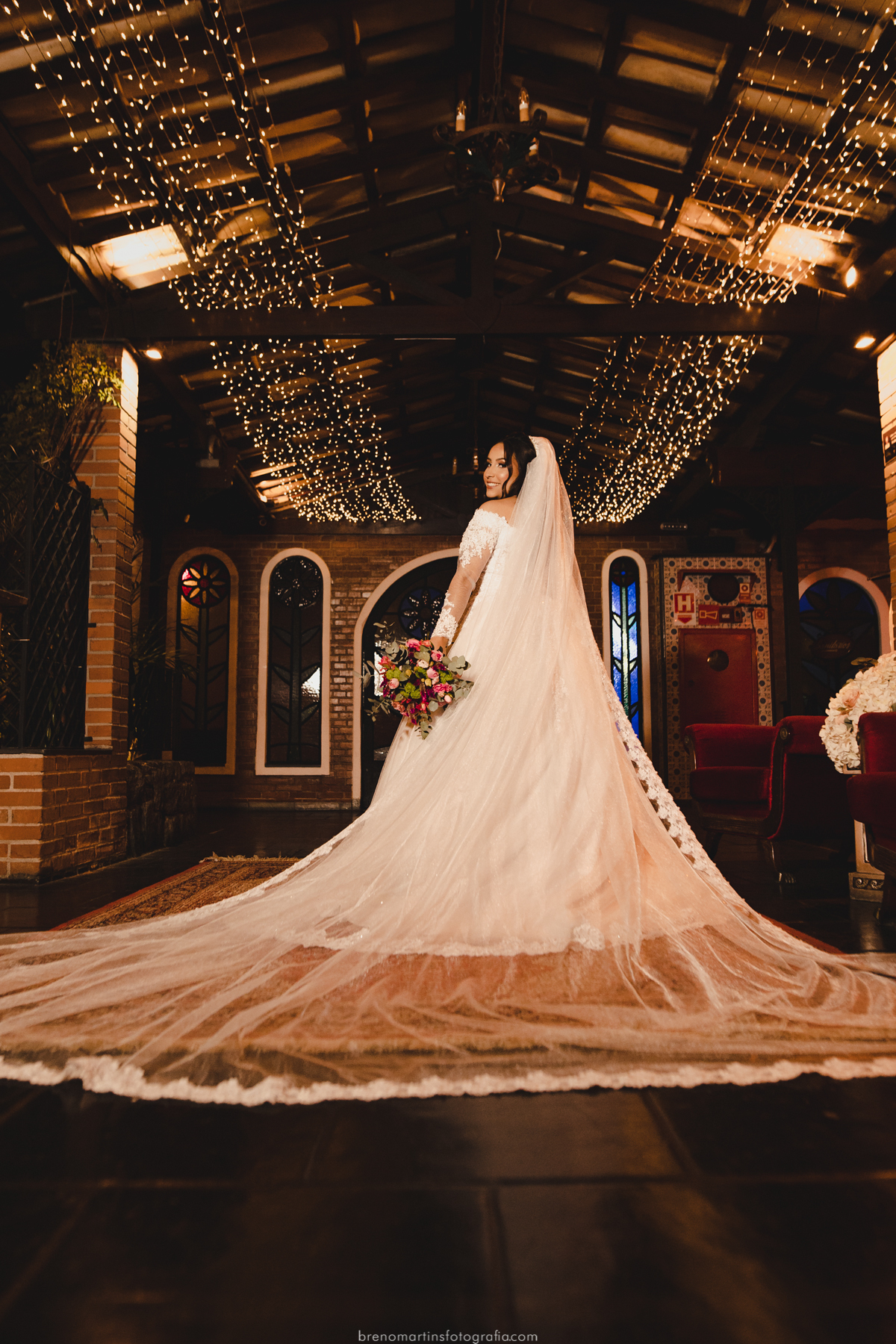 beatriz-e-henrique-casamento-cristiane-bastos-atelie-sao-bernardo-do-campo-avenida-renata-258-vila-formosa-espaco-mansao-o-casarao-breno-martins-fotografia
