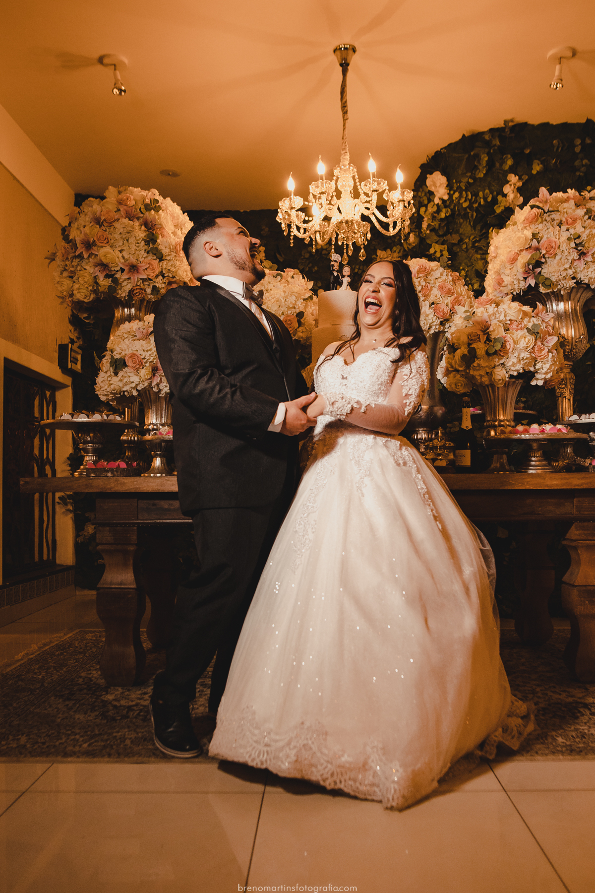 beatriz-e-henrique-casamento-cristiane-bastos-atelie-sao-bernardo-do-campo-avenida-renata-258-vila-formosa-espaco-mansao-o-casarao-breno-martins-fotografia