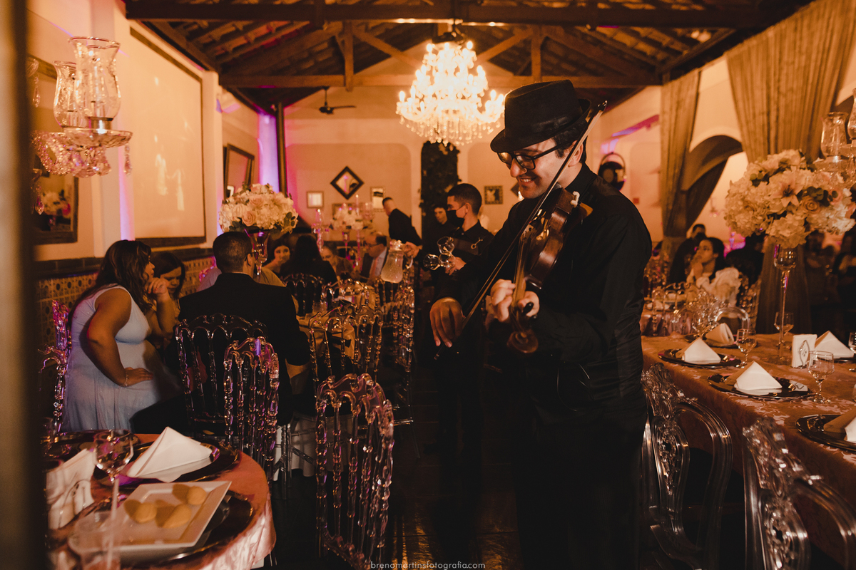 beatriz-e-henrique-casamento-cristiane-bastos-atelie-sao-bernardo-do-campo-avenida-renata-258-vila-formosa-espaco-mansao-o-casarao-breno-martins-fotografia