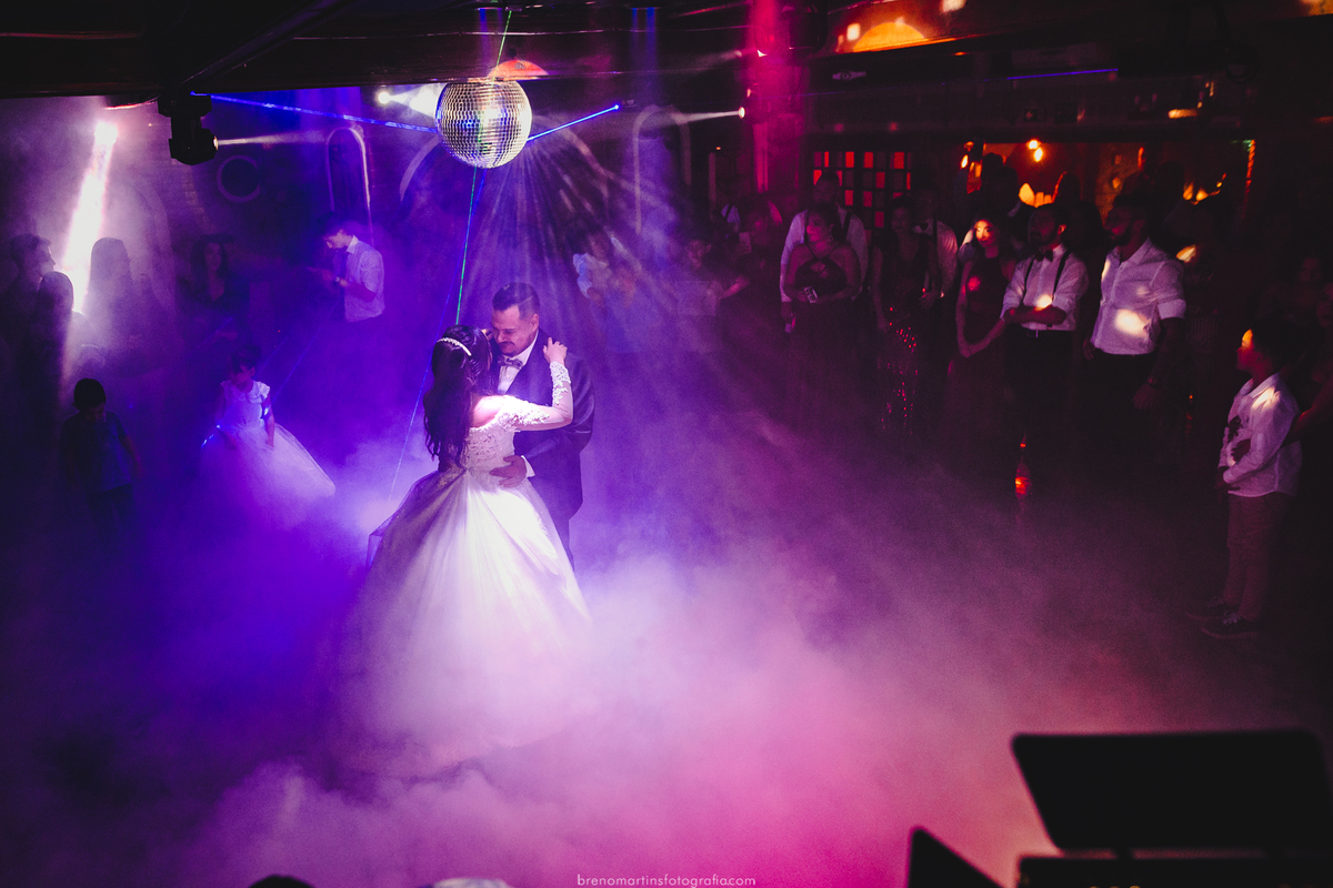 beatriz-e-henrique-casamento-cristiane-bastos-atelie-sao-bernardo-do-campo-avenida-renata-258-vila-formosa-espaco-mansao-o-casarao-breno-martins-fotografia