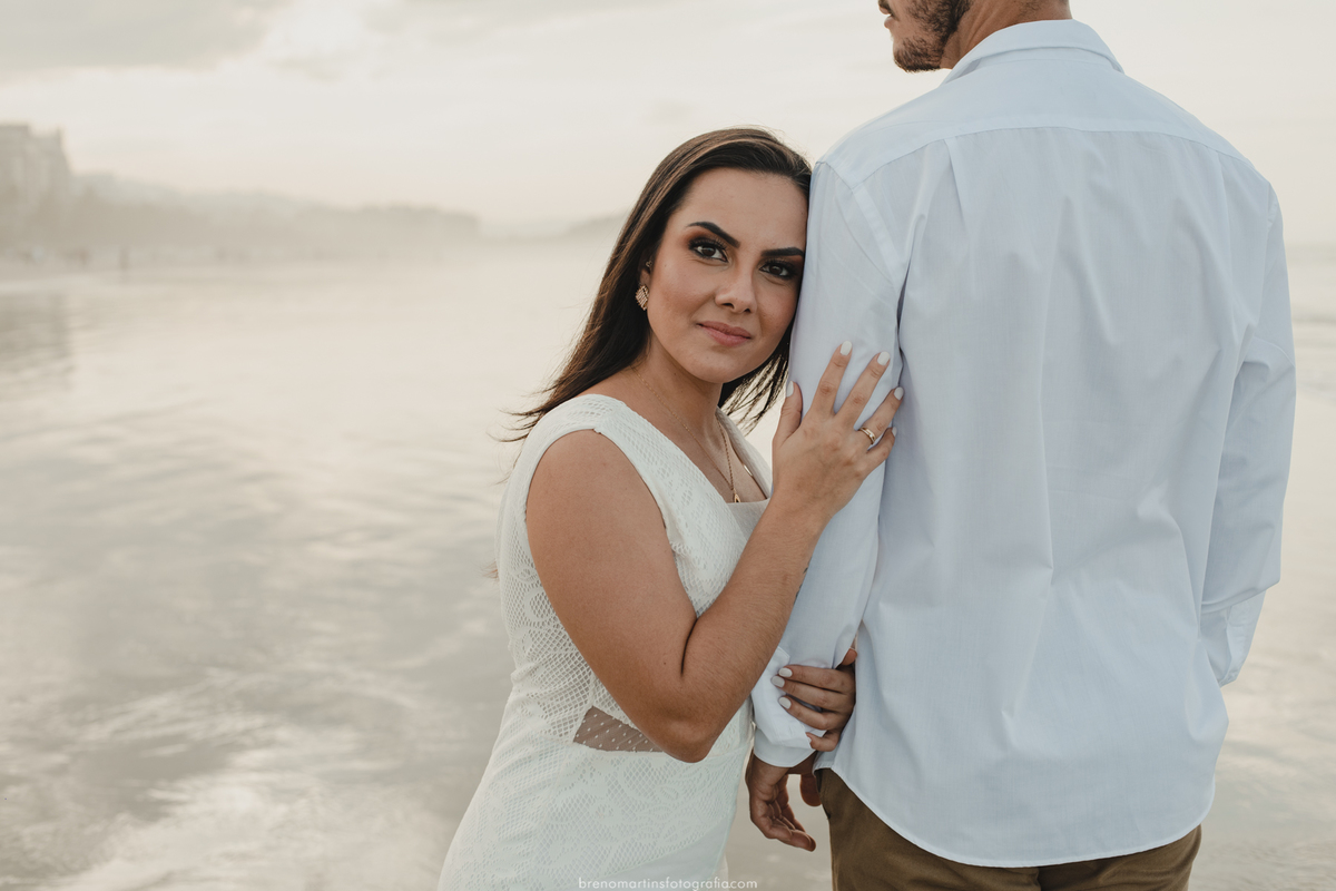 giovana-e-alan-pre-wedding-no-litoral-pre-wedding-na-praia-rivieira-sao-lourenco1