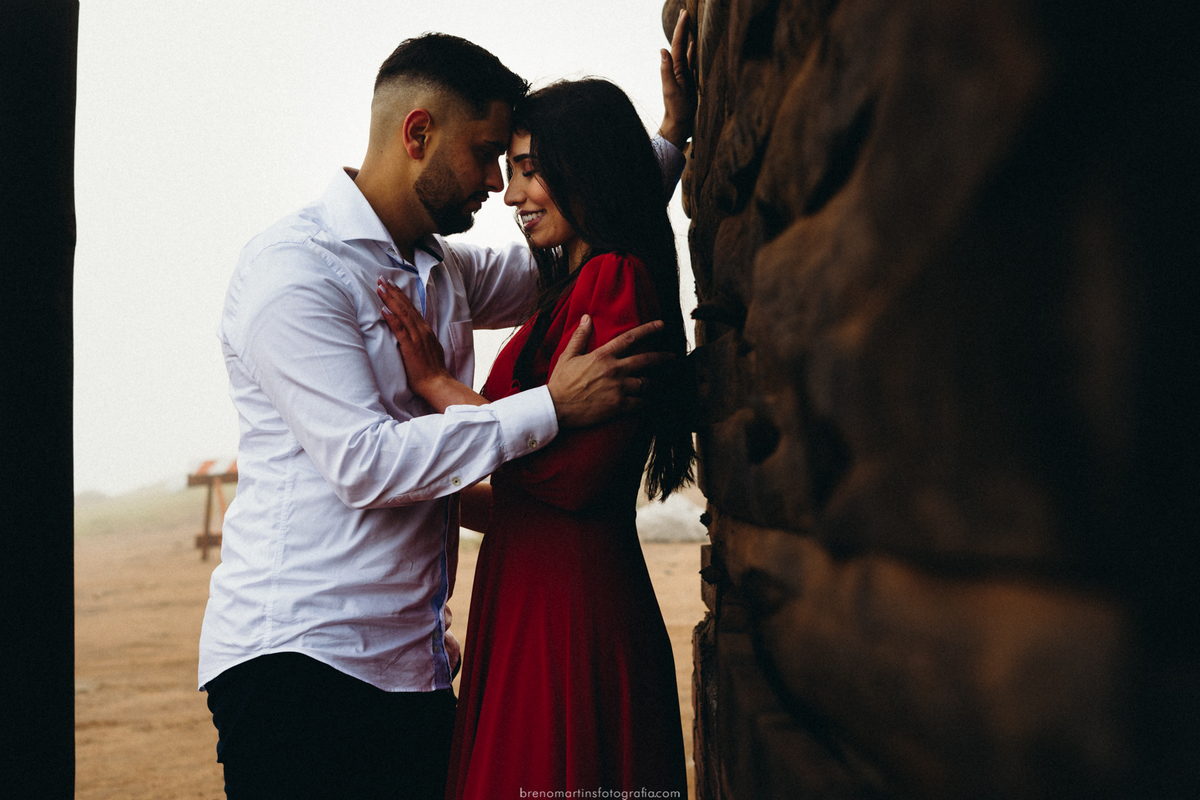 Stephanie-e-victor-pre-wedding-no-pico-do-olho-dagua-mairipora-sp-breno-martins-fotografia