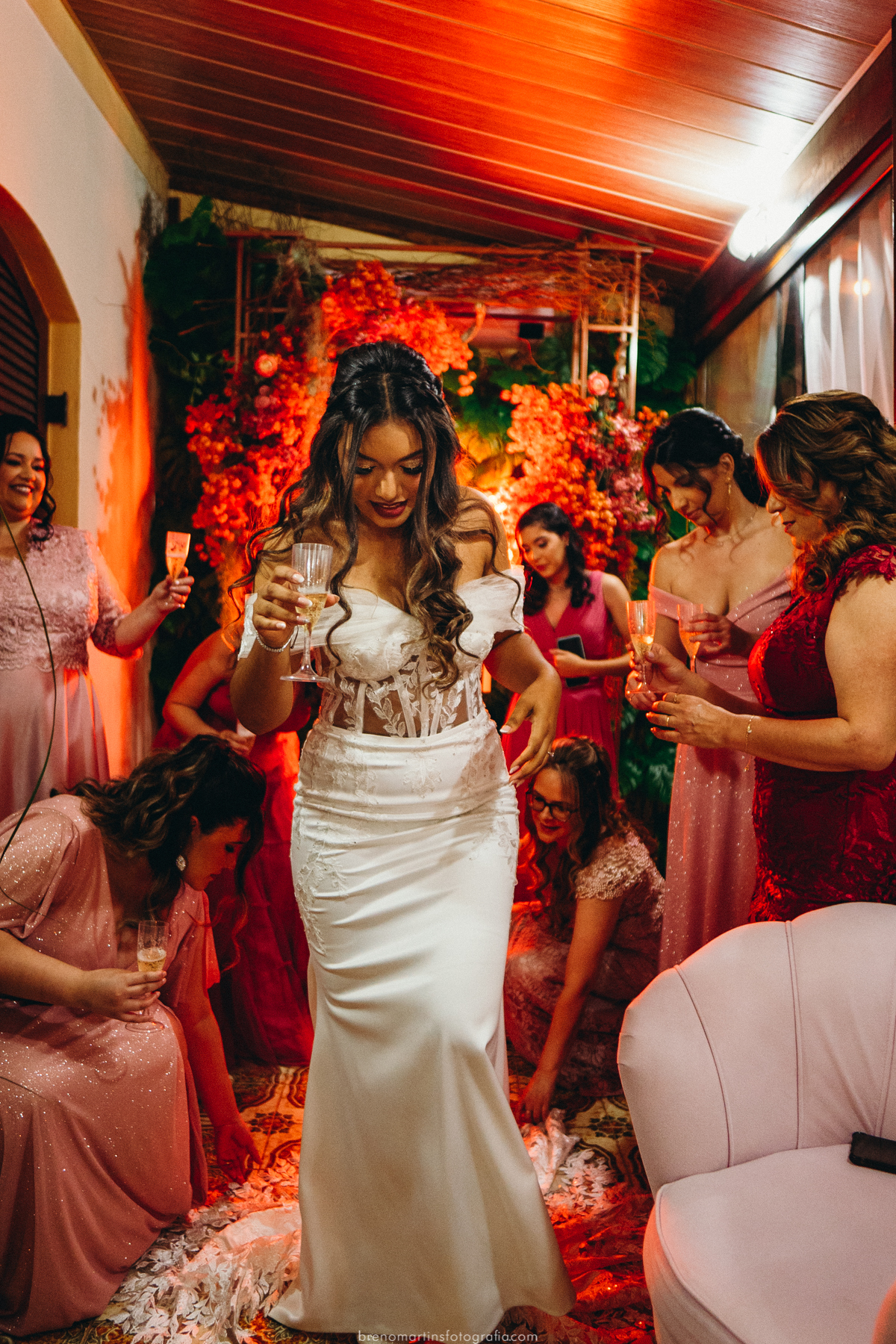 maine-e-matheus-making-of-noiva-atelie-make-up-e-art-viviane-calian-jacarei-sp-cerimonia-e-festa-espaco-boulevard-estrada--velha-de-igarata-1571-buffet-jacarei-sp-templo-de-campinas-casamento-no-templo-brenomartinsfoto