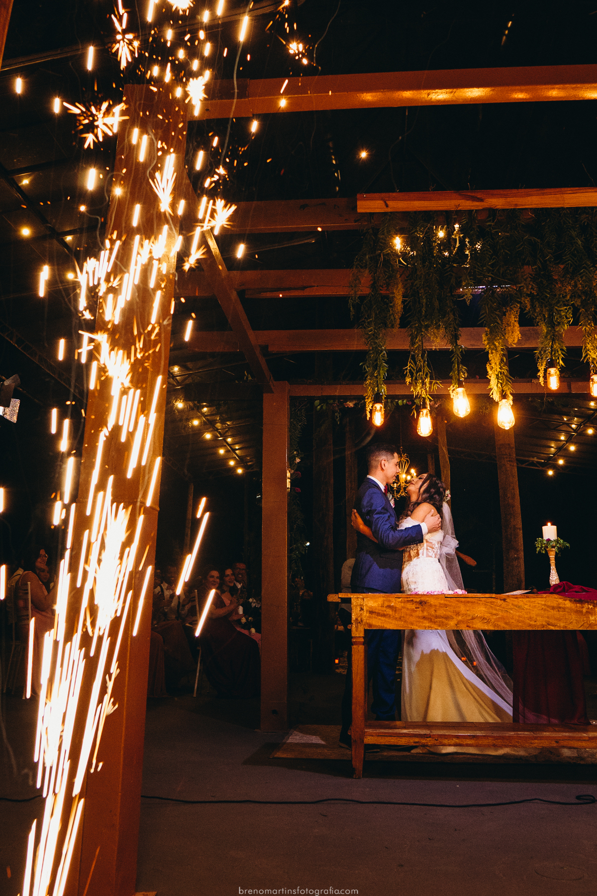 maine-e-matheus-making-of-noiva-atelie-make-up-e-art-viviane-calian-jacarei-sp-cerimonia-e-festa-espaco-boulevard-estrada--velha-de-igarata-1571-buffet-jacarei-sp-templo-de-campinas-casamento-no-templo-brenomartinsfoto