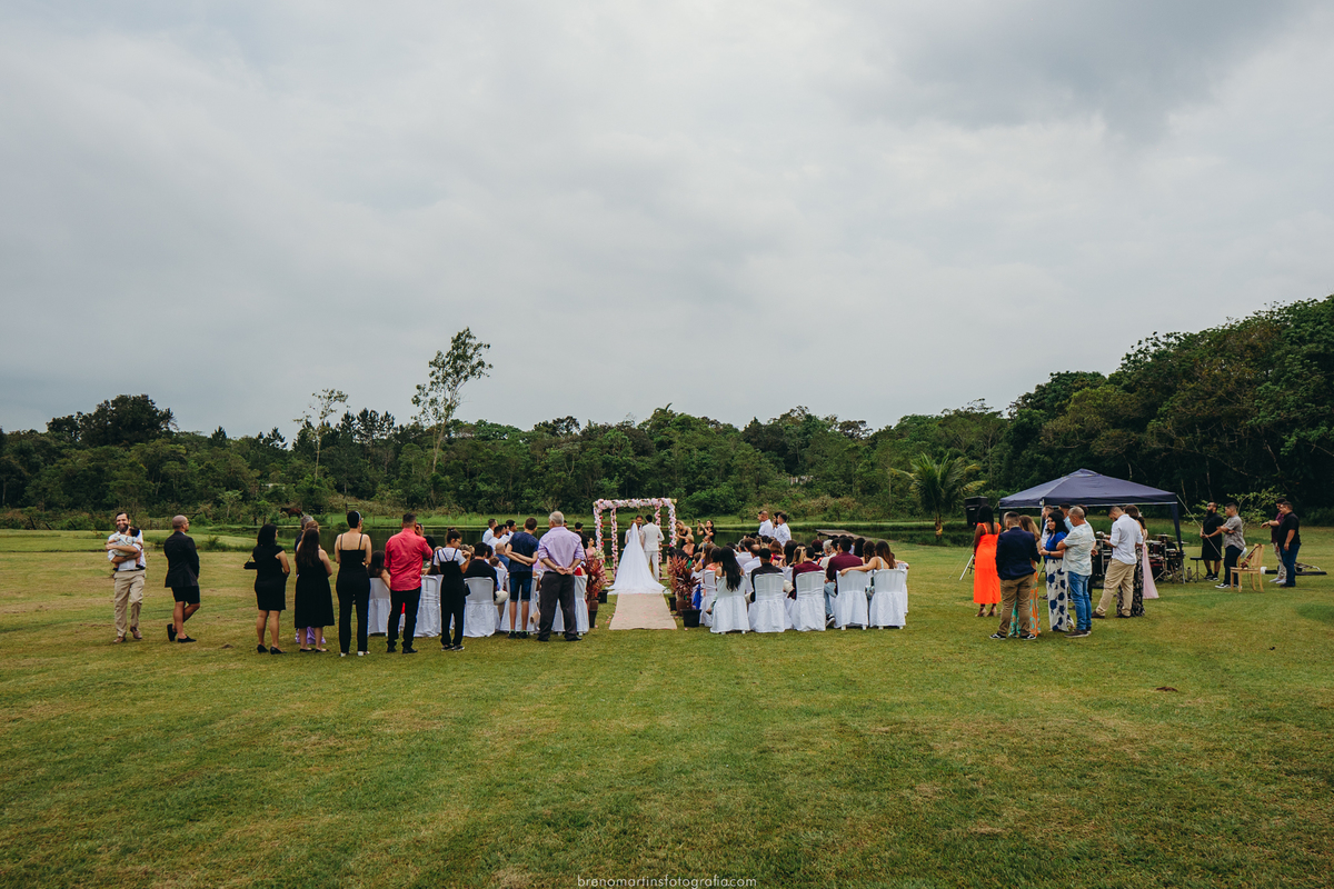carina-e-caio-hipica-itanhaem-casamento-no-campo-brenomartinsfoto
