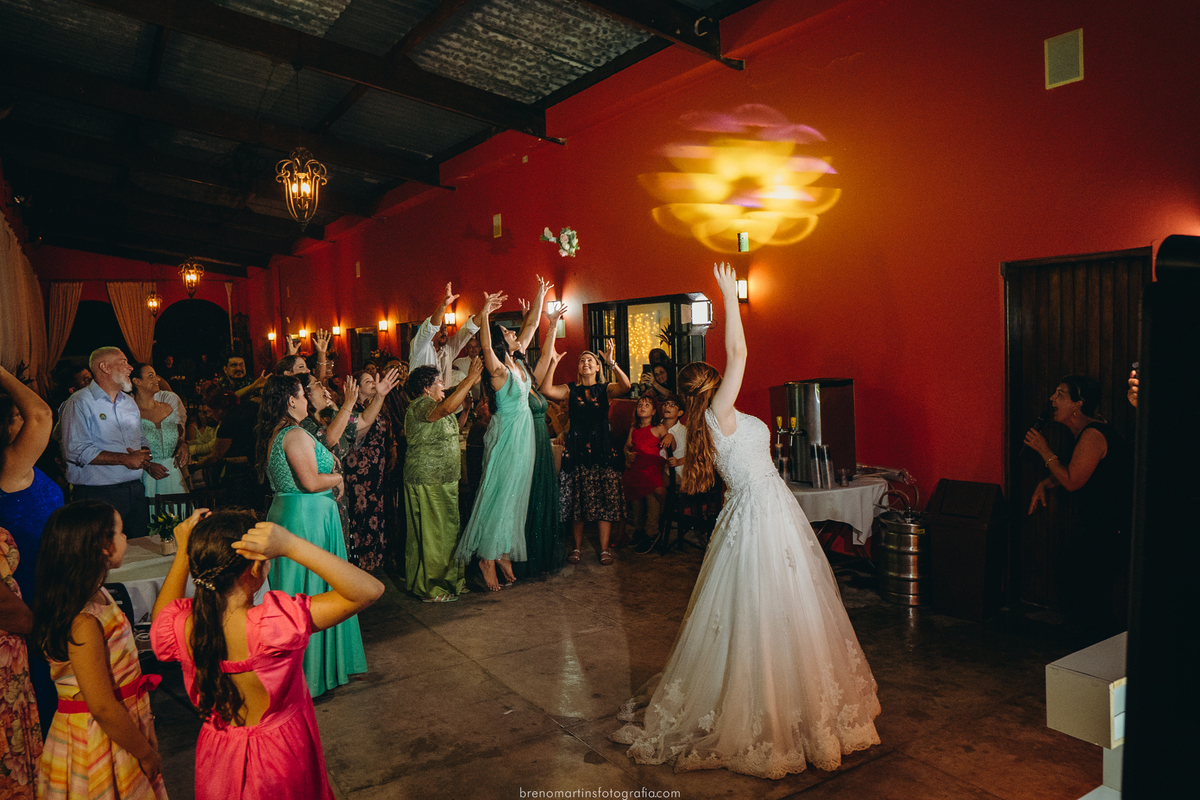 carina-e-caio-hipica-itanhaem-casamento-no-campo-brenomartinsfoto