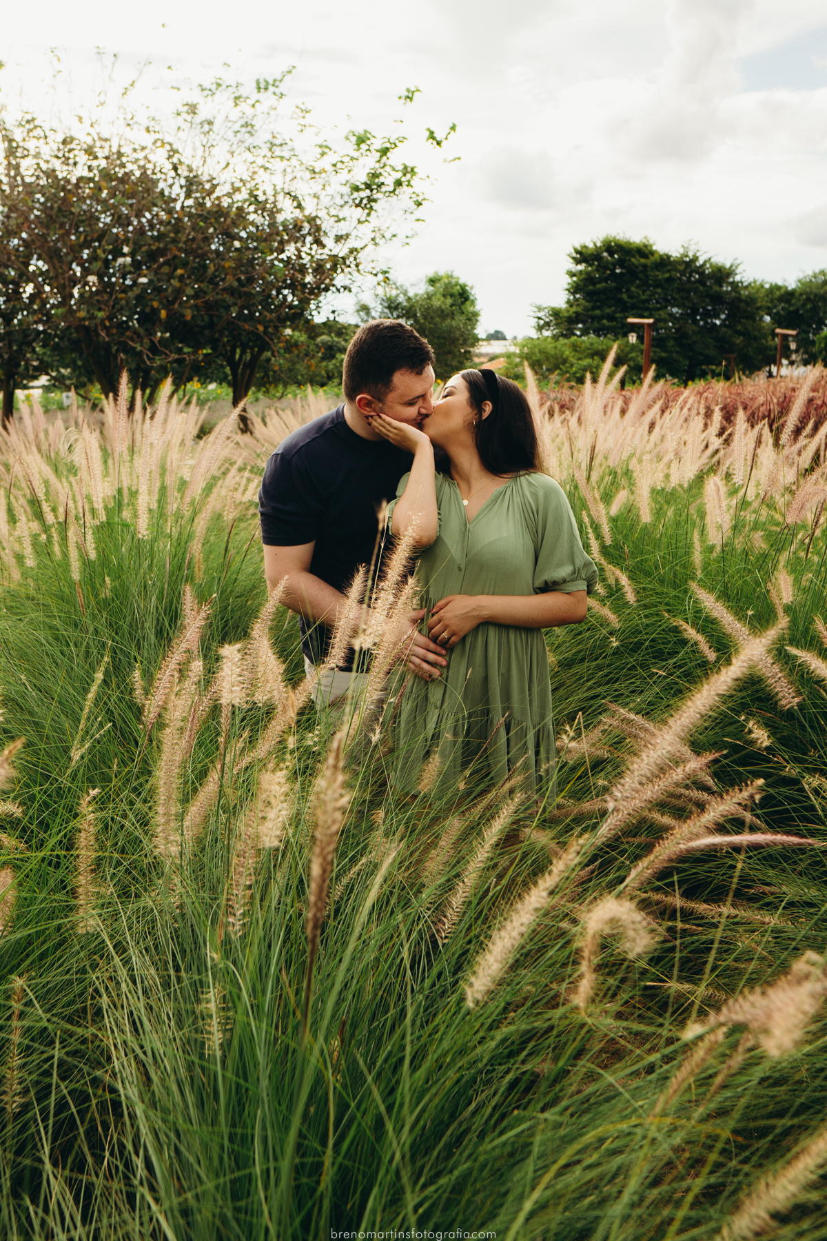 karina-e-leonardo-pre-wedding-pre-casamento-em-holambra-no-parque-bloemenpark-cidade-das-flores-brenomartinsfoto