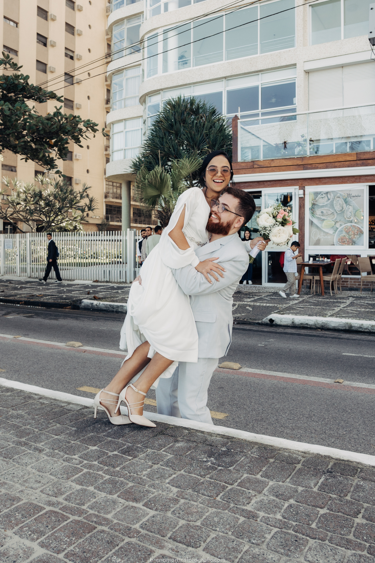 laura-e-samuel-casamento-na-capela-sud-guaruja-casamento-recepcao-no-restaurante-monduba-guaruja-casamento-na-praia-brenomartinsfoto-breno-martins-fotografia