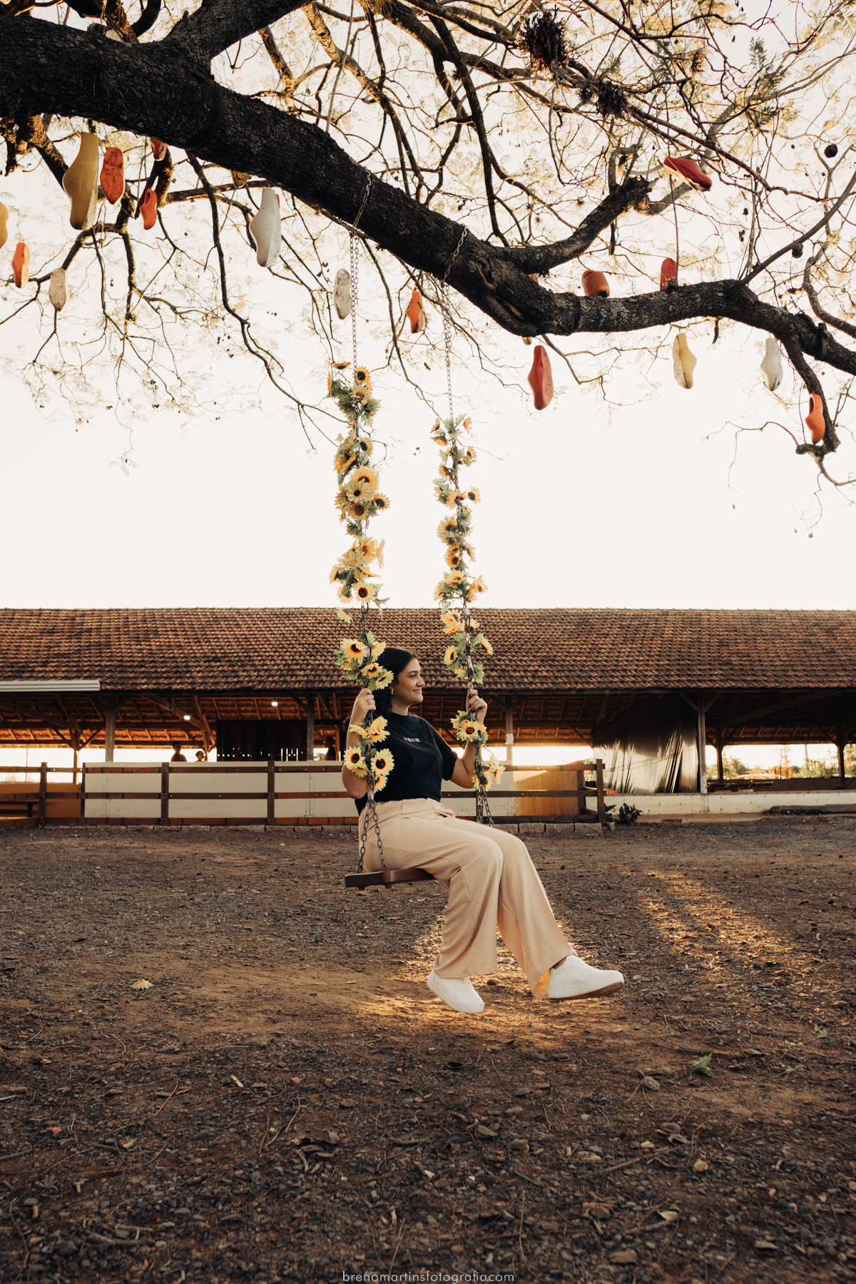 sara-e-nicolas-pre-wedding-sessao-de-fotos-em-casal-sessao-familia-brenomartinsfoto-breno-martins-fotografia-parque-macena-em-holambra-fotografo-em-holambra