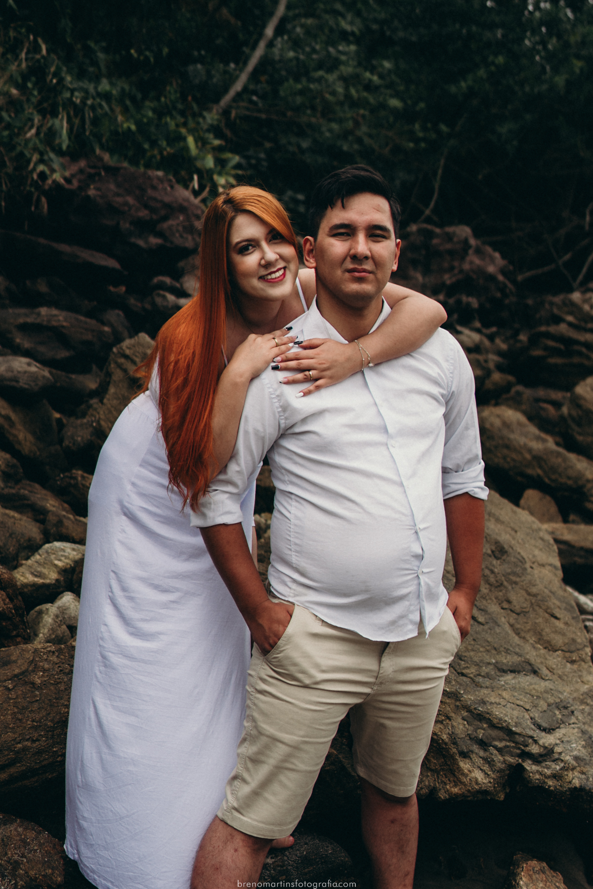 rosangela-e-bruno-pre-wedding-na-praia-de-sao-pedro-guaruja-sp-brenomartinsfoto