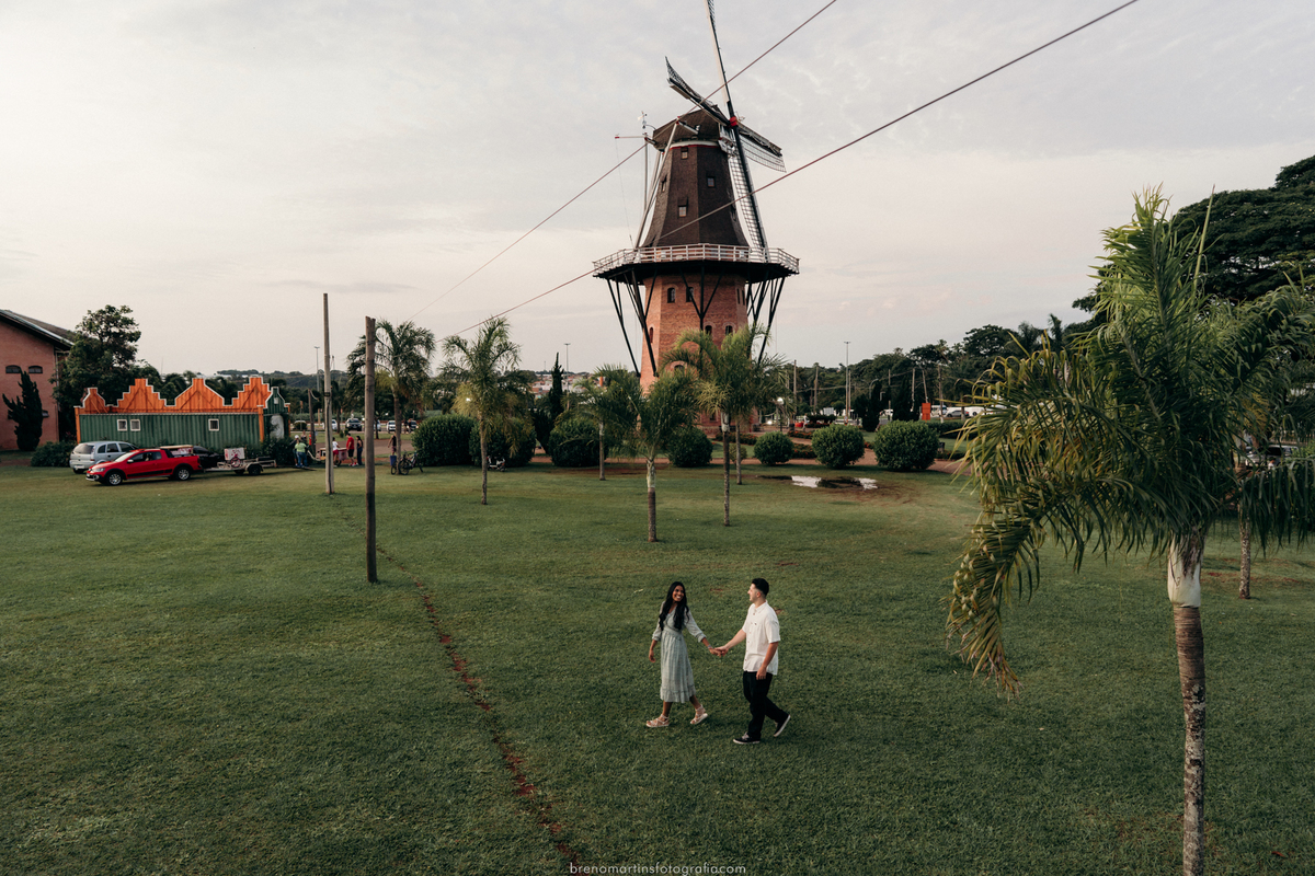 juliete-e-ivan-pre-wedding-em-holambra-sp-moinho-velho-ensaio-brenomartinsfoto-brenomartinsfotografia