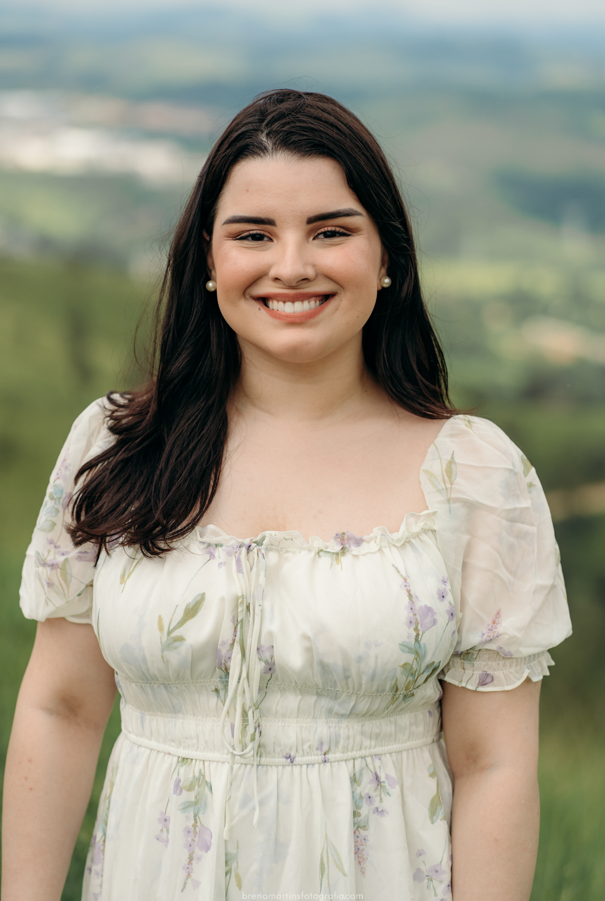 marina-e-flavio-pre-wedding-no-morro-do-capuava-em-pirapora-do-bom-jesus-brenomartinsfoto-breno-martins-fotografia 