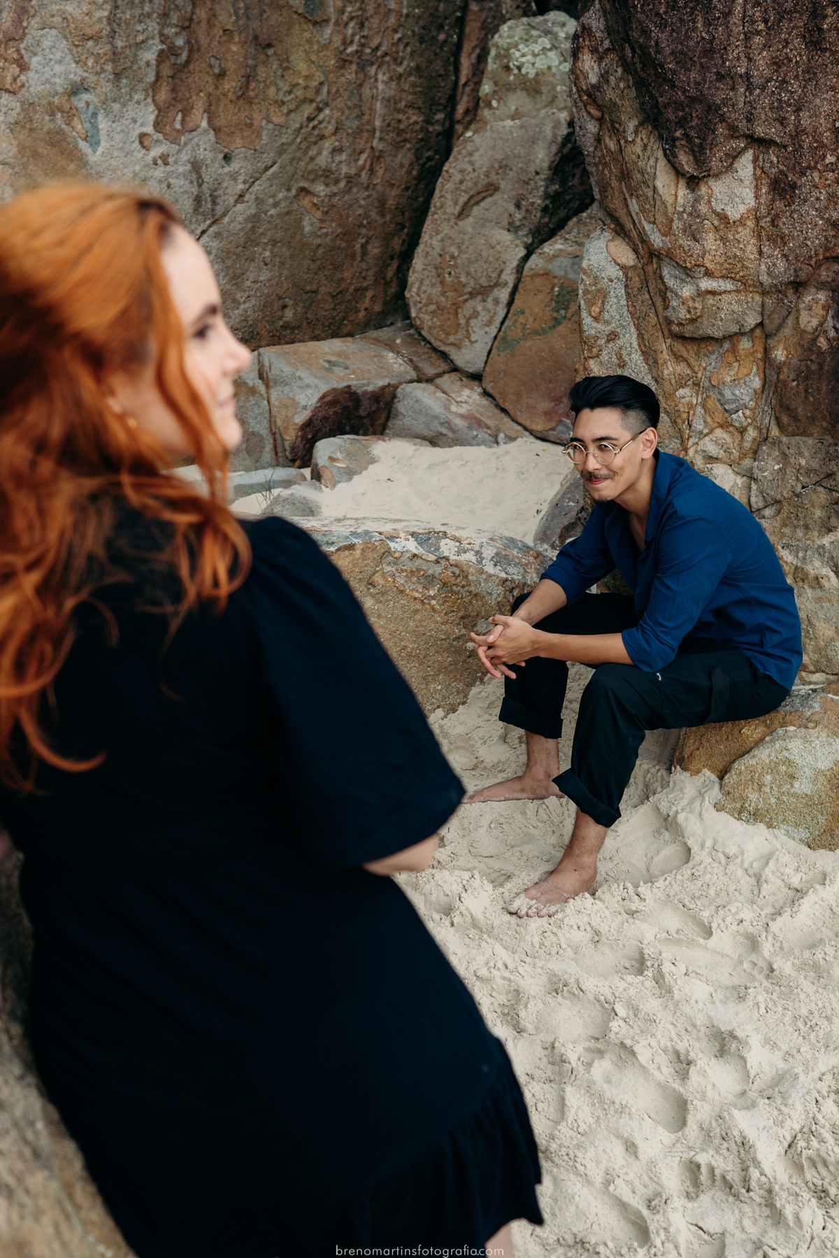 julia-e-koji-pre-wedding-na-praia-pantano-do-sul-breno-martins-fotografia-florianopolis-casar-em-floripa-pre-wedding 